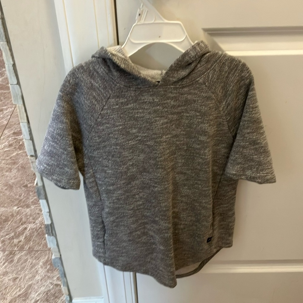Art class short sleeve sweater size 6/7 girls .